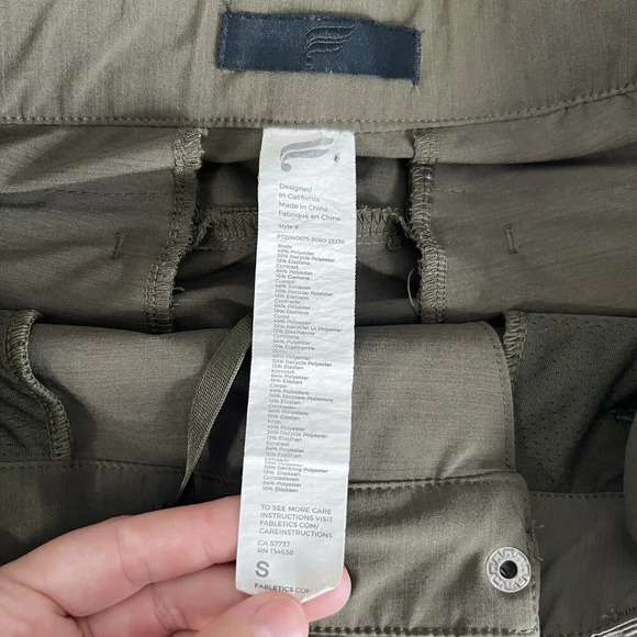 Fabletics The Only Pant Green Performance Stretch Chino Pants Men’s Size Small - Picture 9 of 9